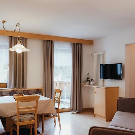 Residence Chalet Pinis Corvara In Badia Exterior foto