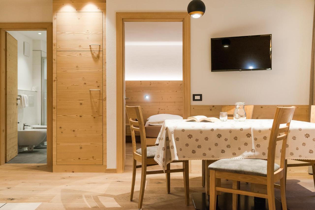 Residence Chalet Pinis Corvara In Badia Exterior foto