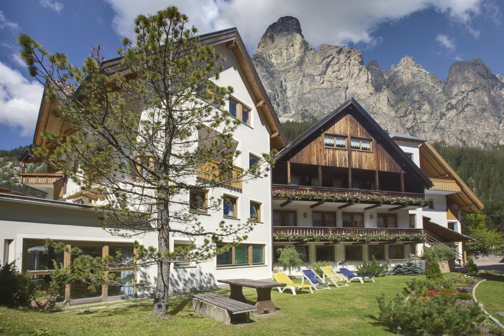 Residence Chalet Pinis Corvara In Badia Exterior foto